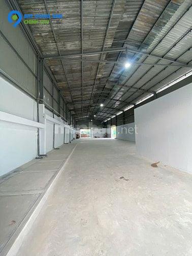 Chính chủ cần cho thuê mặt bằng 1200 mét vuông, hai mặt tiền đường PHẠM VĂN ĐỒNG và KHA VẠN CÂN