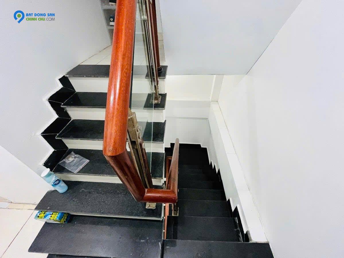 BÁN NHÀ HOÀNG HOA THÁM, 22M2 5 TẦNG, NGÕ THÔNG CHỈ 10M RA OTO