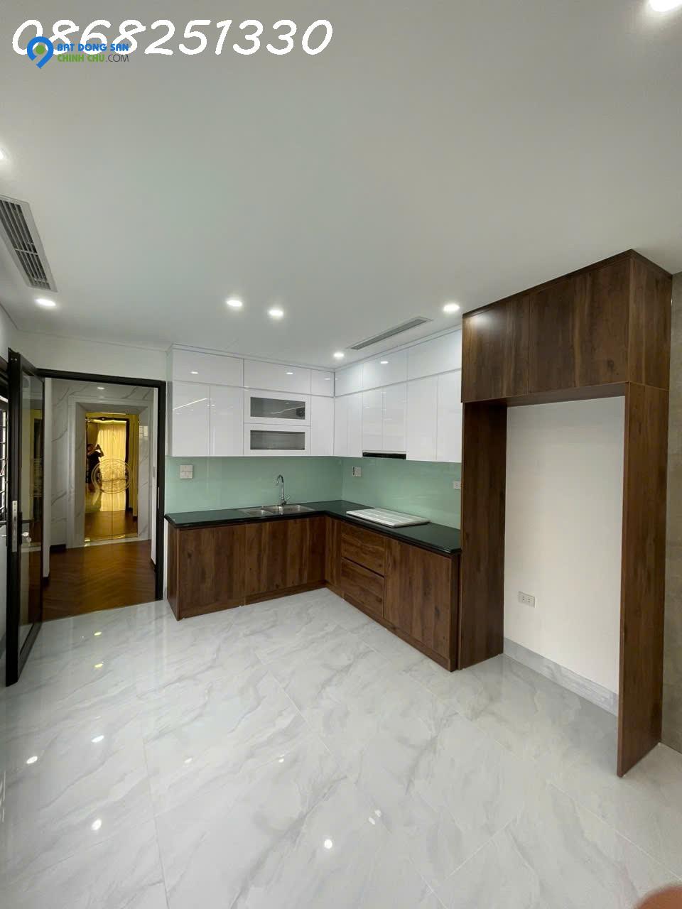 BÁN NHÀ MẶT PHỐ KIM ĐỒNG – 50m², 6 TẦNG, THANG MÁY, Ô TÔ ĐỖ TRONG NHÀ – 21 TỶ