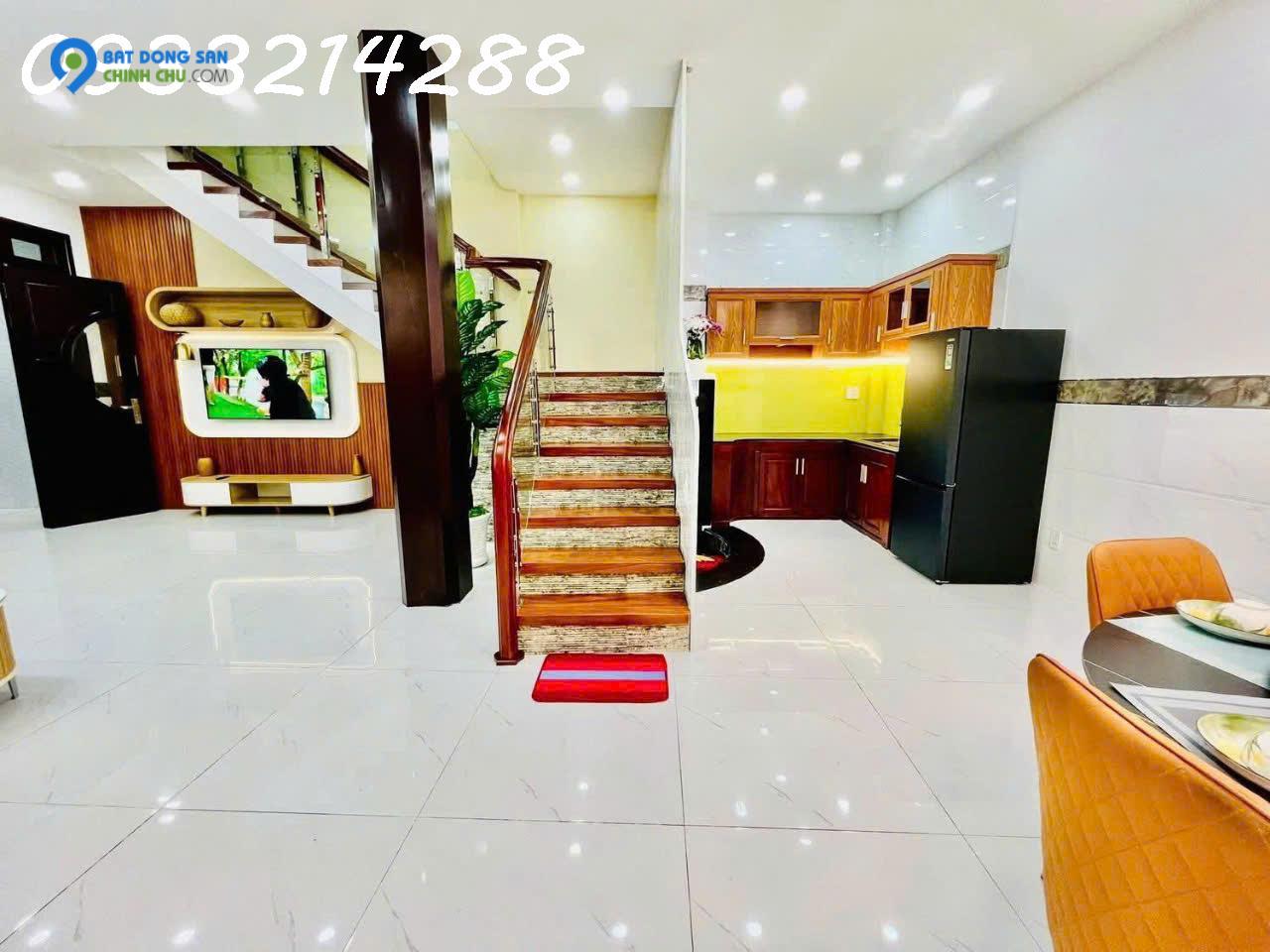 BÁN NHÀ MẶT TIỀN ĐƯỜNG 13 BÌNH TÂN, DIỆN TÍCH 75M2, 2 TẦNG, 3 PHÒNG NGỦ, GIÁ CHỈ 7.3 TỶ - SỔ HỒNG RIÊNG!