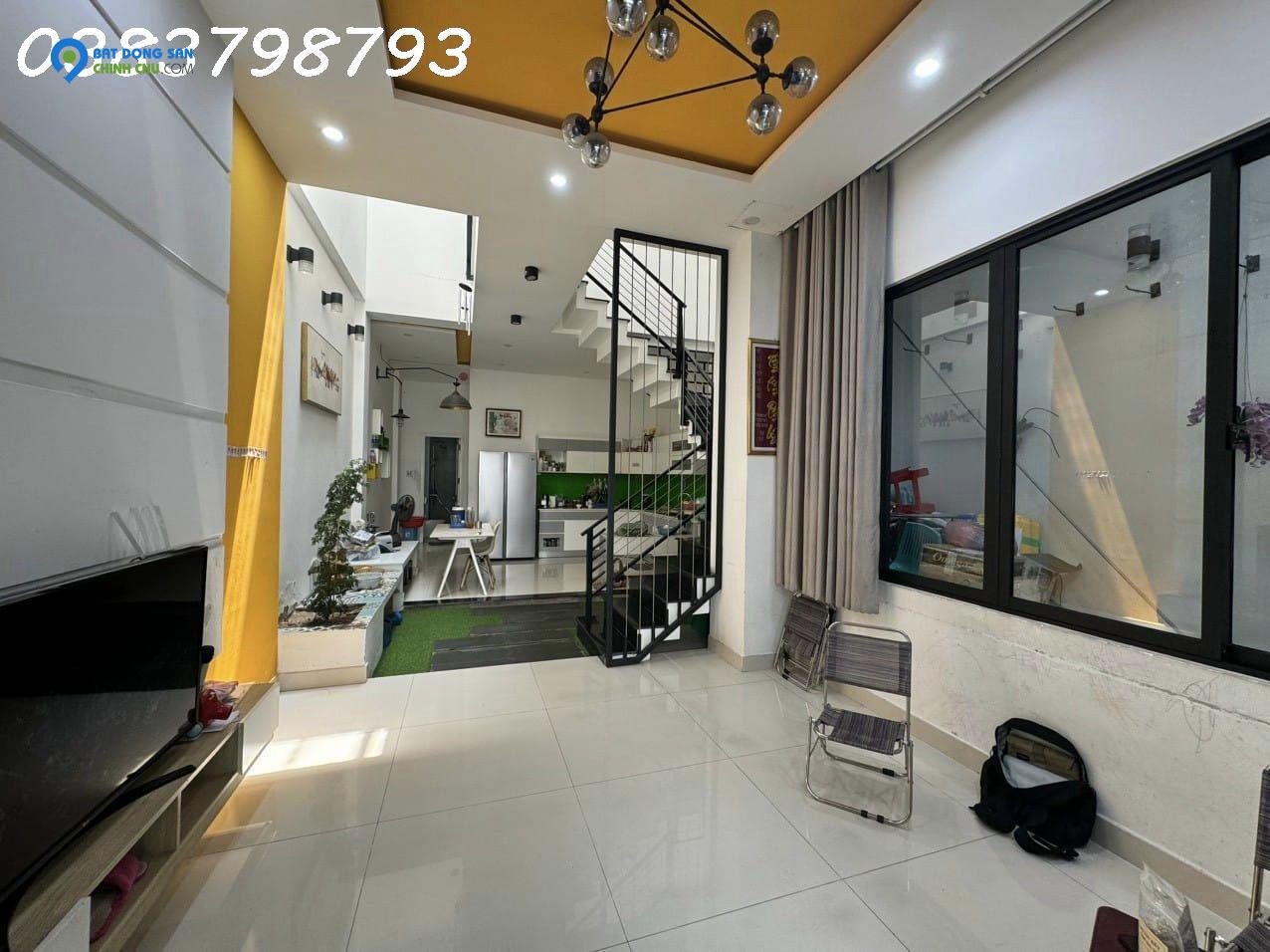 BÁN NHÀ SÁT TÔ KÝ, 3 TẦNG, 87.36 M2, HXH tránh, CHỈ 5.x T.Ỷ
