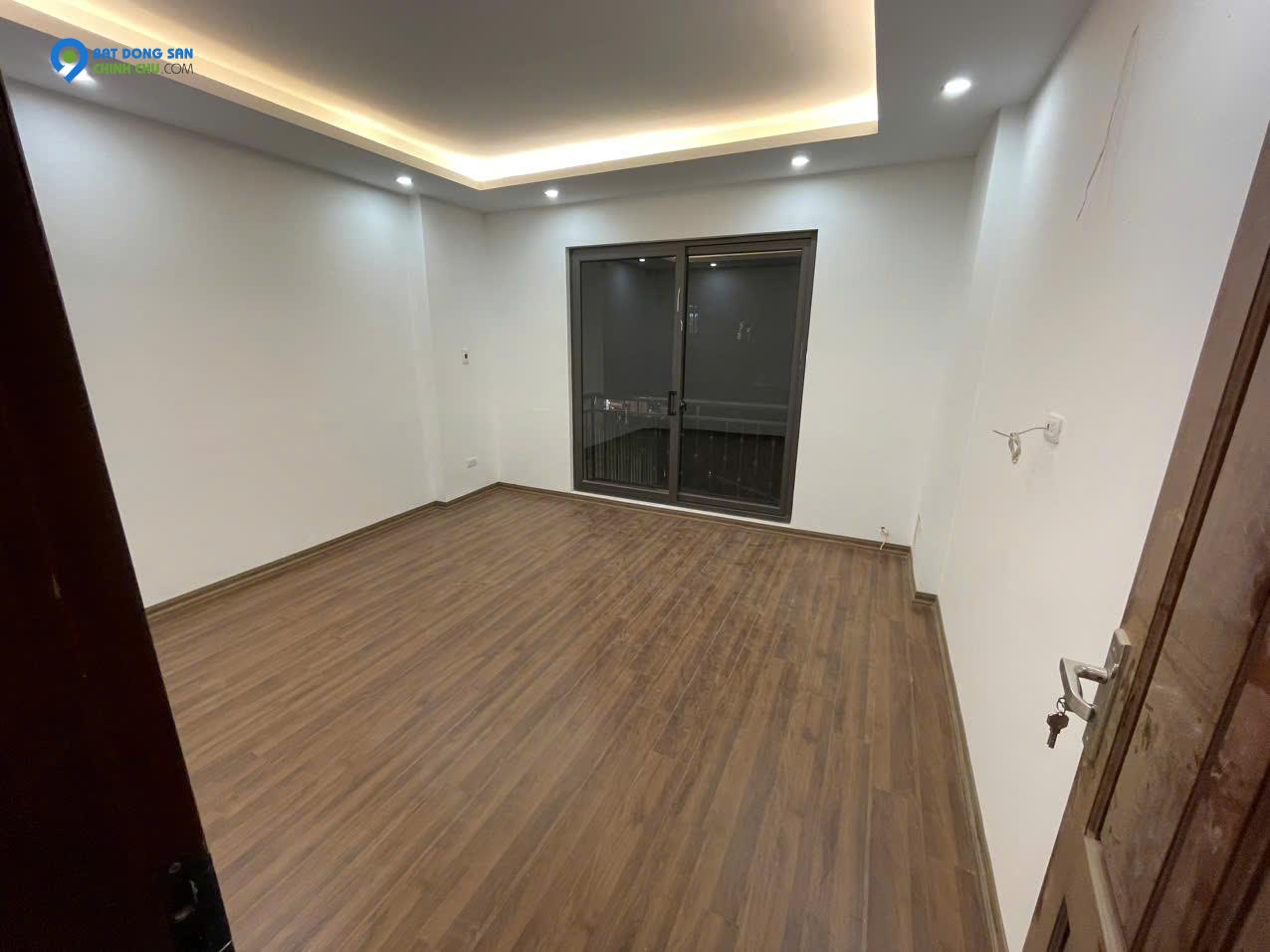 BÁN NHÀ VĨNH QUỲNH, THANH TRÌ  65m2 HƠN 4 TỶ NHÀ RỘNG, THOÁNG MÁT CÓ SÂN ĐỂ XE