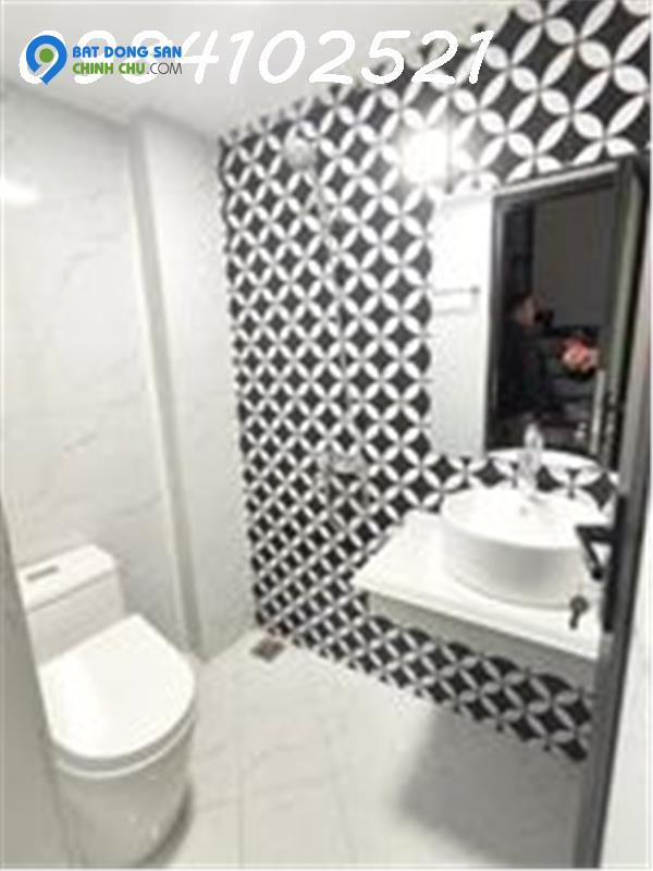 BÁN PHỐ QUỐC TỬ GIÁM, ĐỐNG ĐA, 29M2, NHỈNH 5 TỶ, 2 THOÁNG, Ô TÔ, KINH DOANH, 0984102521