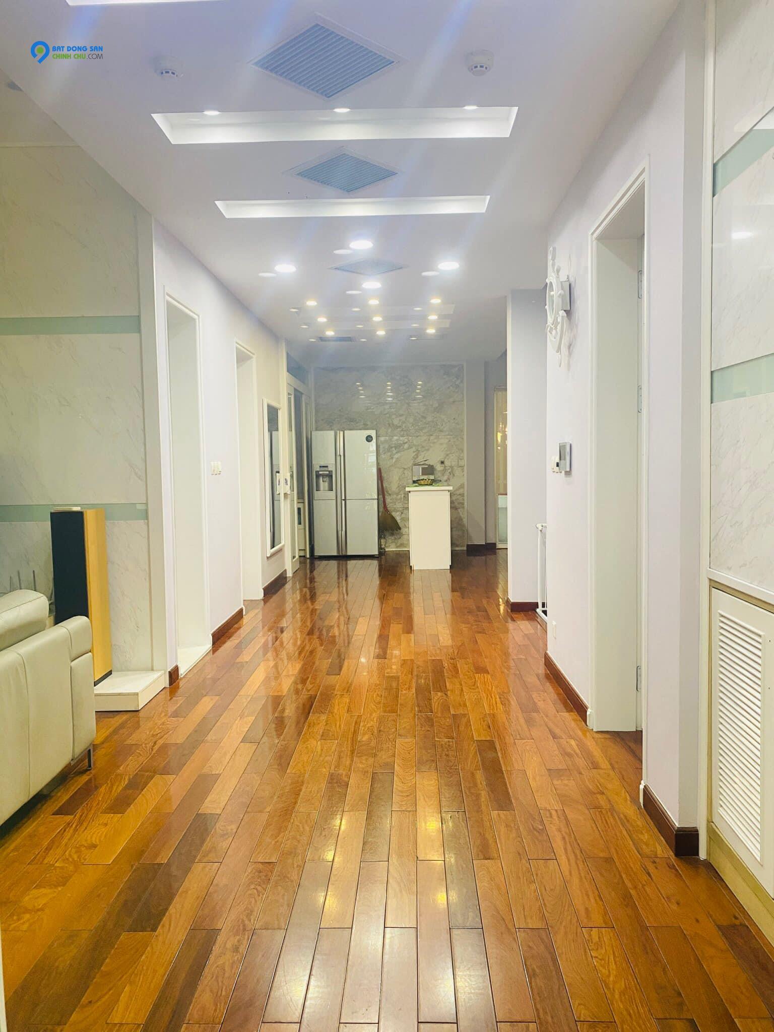 BIỆT THỰ VIP BÁN ĐẢO LINH ĐÀM - HOÀNG MAI- LÔ GÓC- DÂN XÂY - DIỆN TÍCH LỚN - GARA 3 Ô TÔ.