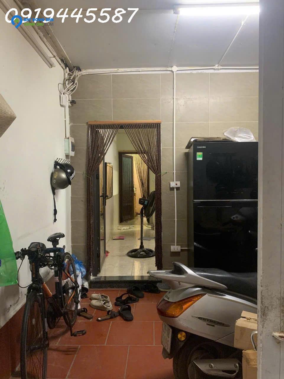 Bán Nhà 2 Tầng Vạn Phúc, Hà Đông DT 39m², Gần Ô Tô, Giá Chỉ Nhỉnh 7 Tỷ!
