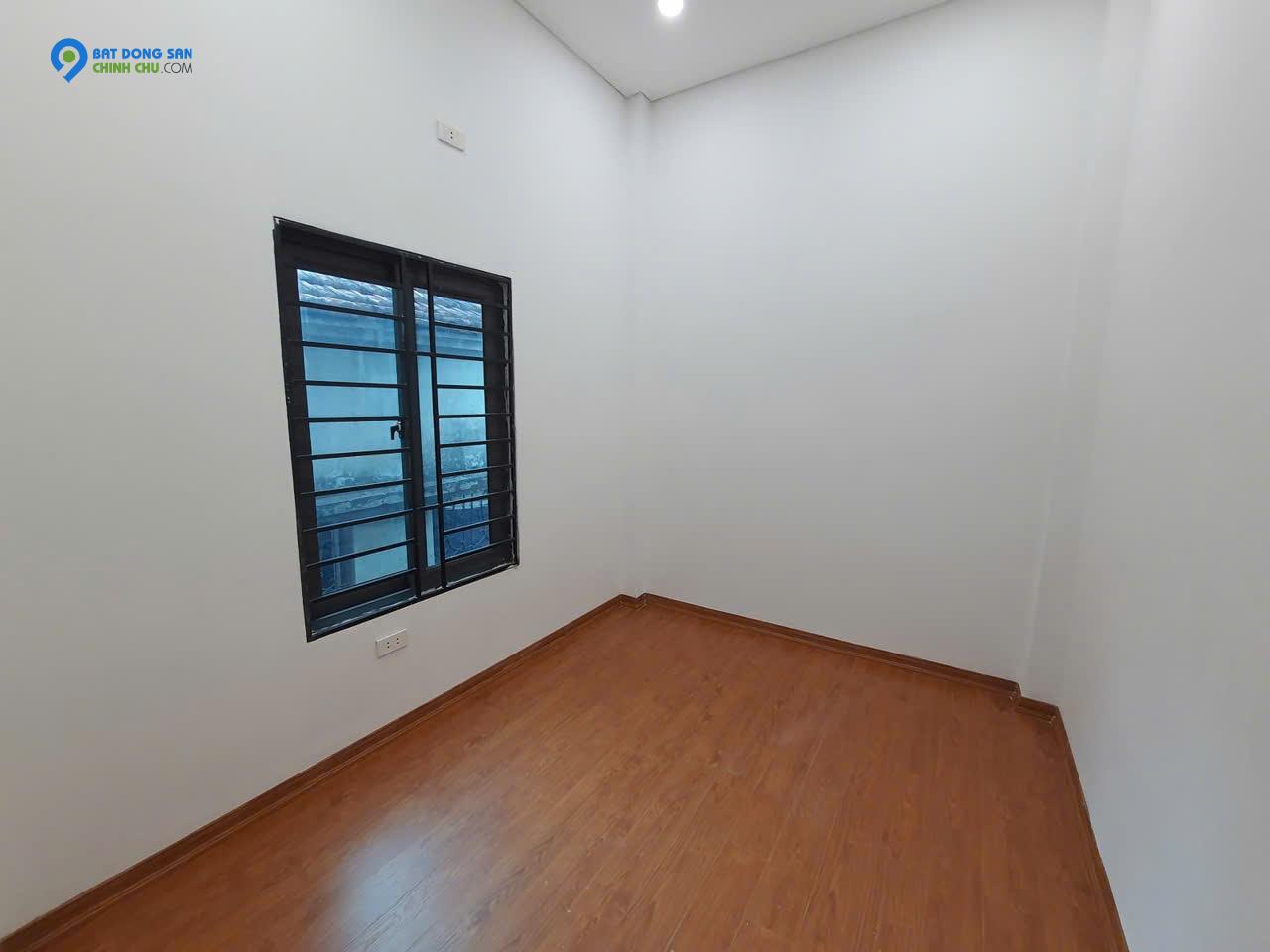 Bán Nhà Lĩnh Nam 31m 4 Tầng 3 Phòng Xây Mới Giá 4.58Tỷ Sổ Chính Chủ