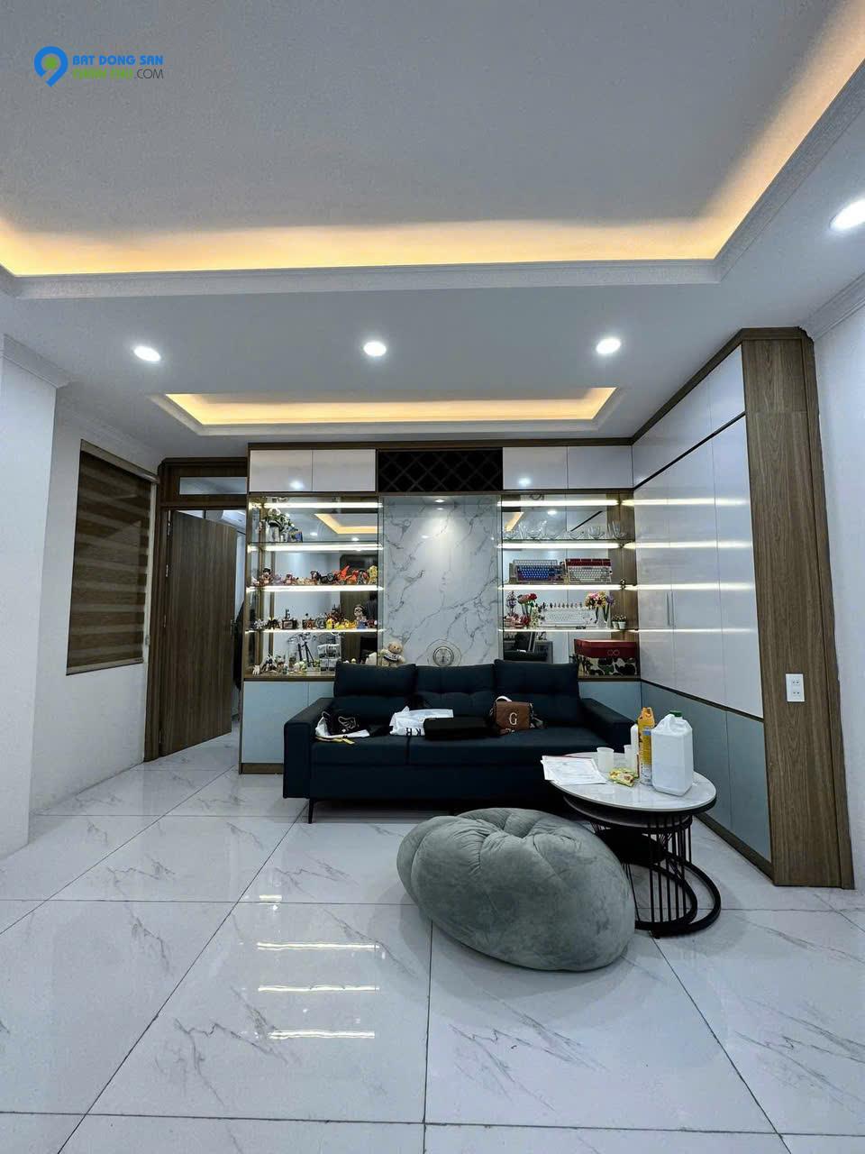 Bán Nhà Mặt Phố Lò Đúc – Lô Góc 2 Thoáng – 70m² x 7 Tầng Thang Máy – Mặt Tiền 4.6m – Chỉ 70 Tỷ