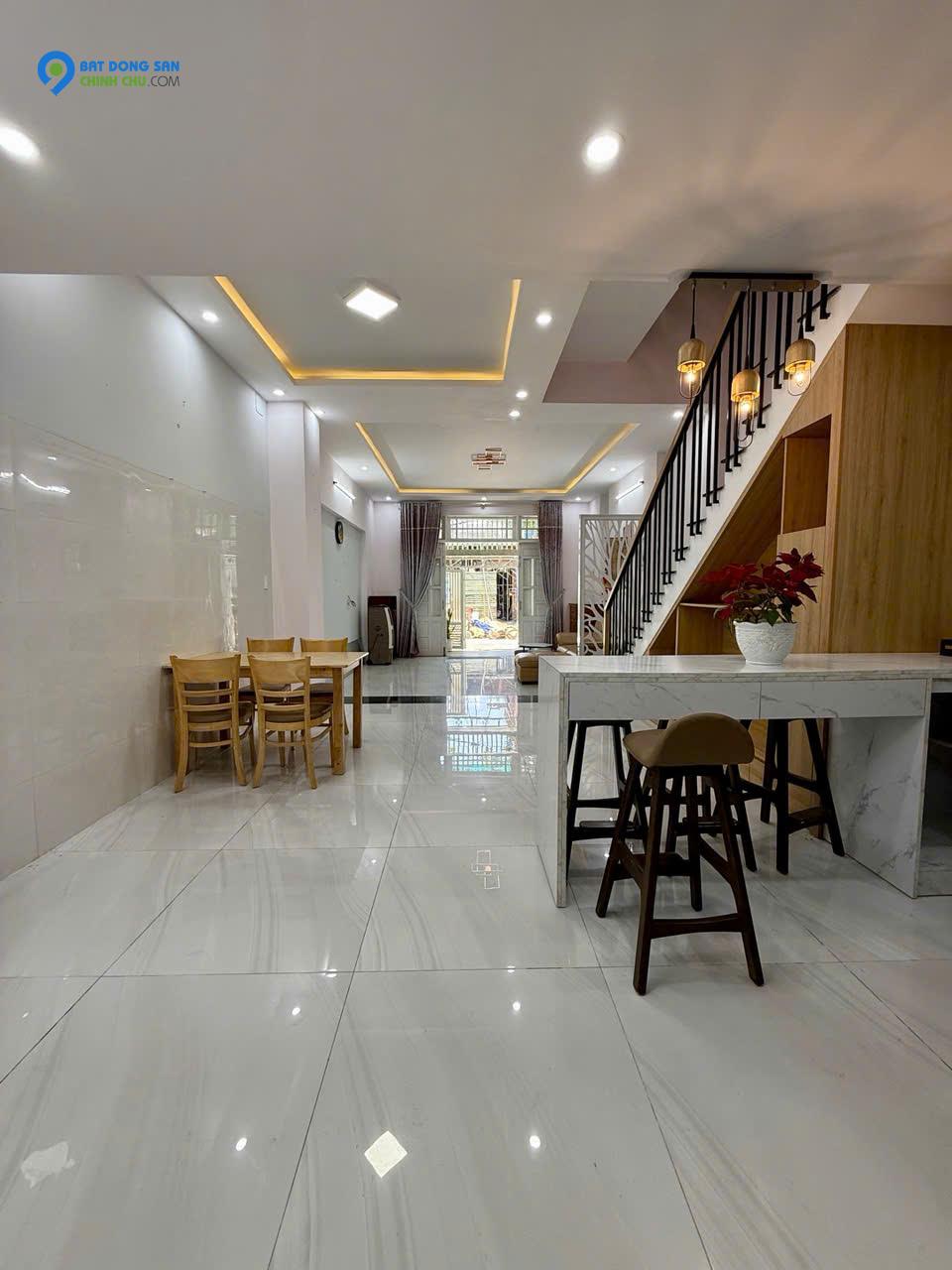 Bán Nhà Mặt Tiền- Khu Du Lich - Giá Rẻ