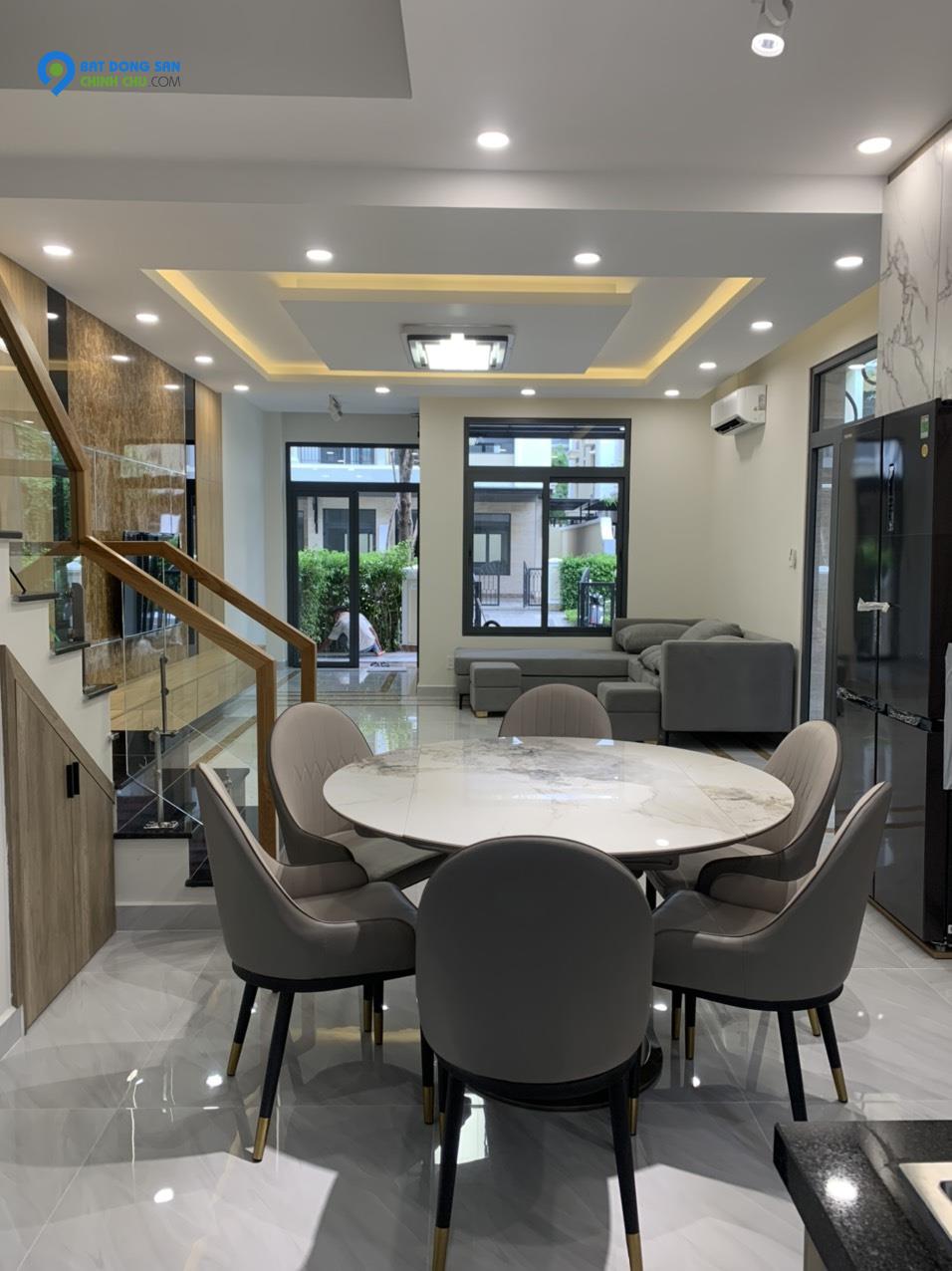 Bán Nhà Trong Khu Compoud VEROSA KHANG ĐIỀN Q.9 Giá hấp đẫn đầu tư