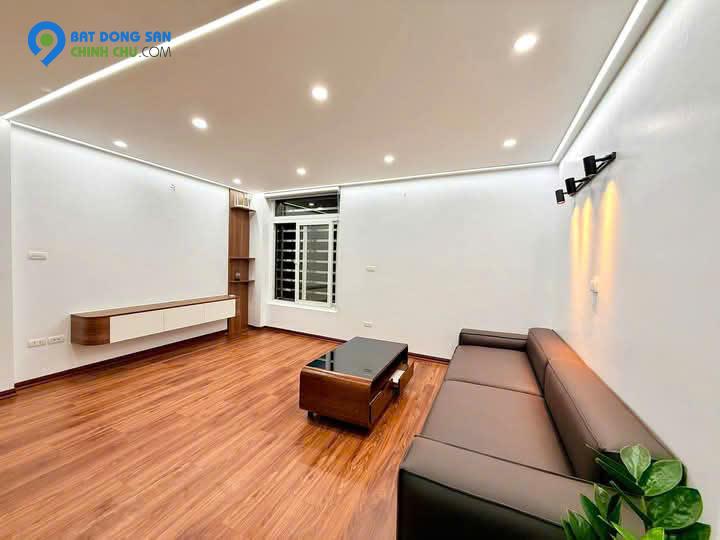 Bán dòng tiền 54m giá 9 tỷ 9 phòng cho thuê ô tô tại Hoàng Đạo Thành Thanh Xuân