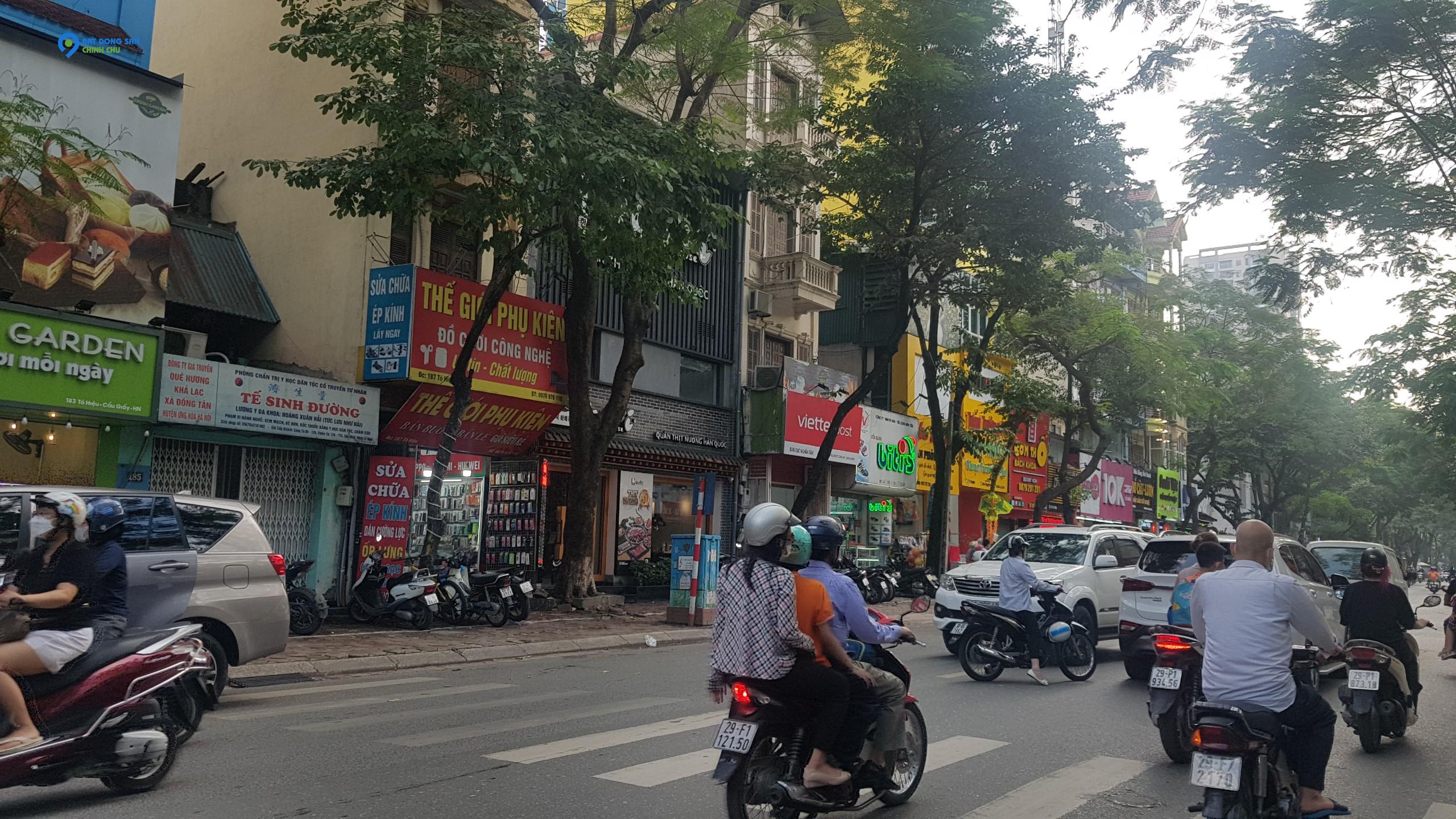 Bán nhà 150m2 mặt phố Lê Văn Lương Hà Nội kinh doanh 33 tỷ.