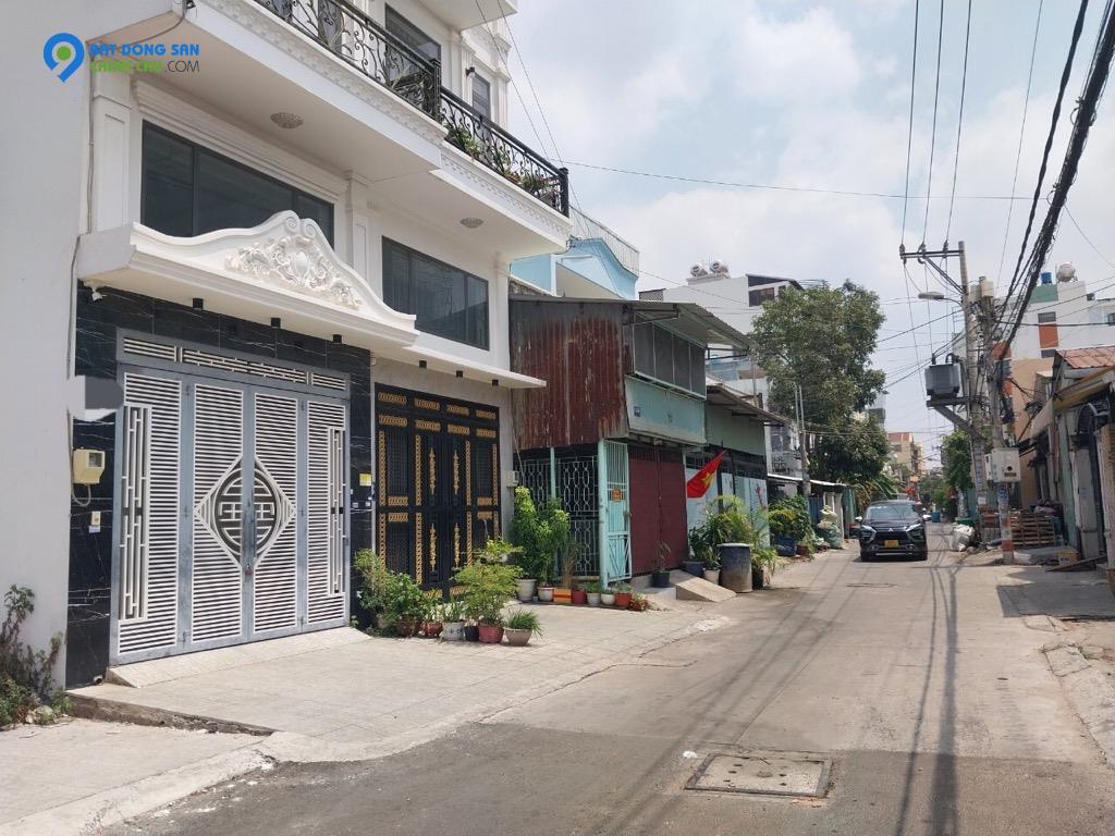 Bán nhà HXH 5M Phan Văn Hớn, Tân Thới Nhất, Quận 12, DT: 90m2 (4.5 x 20), Chỉ 4.99  tỷ