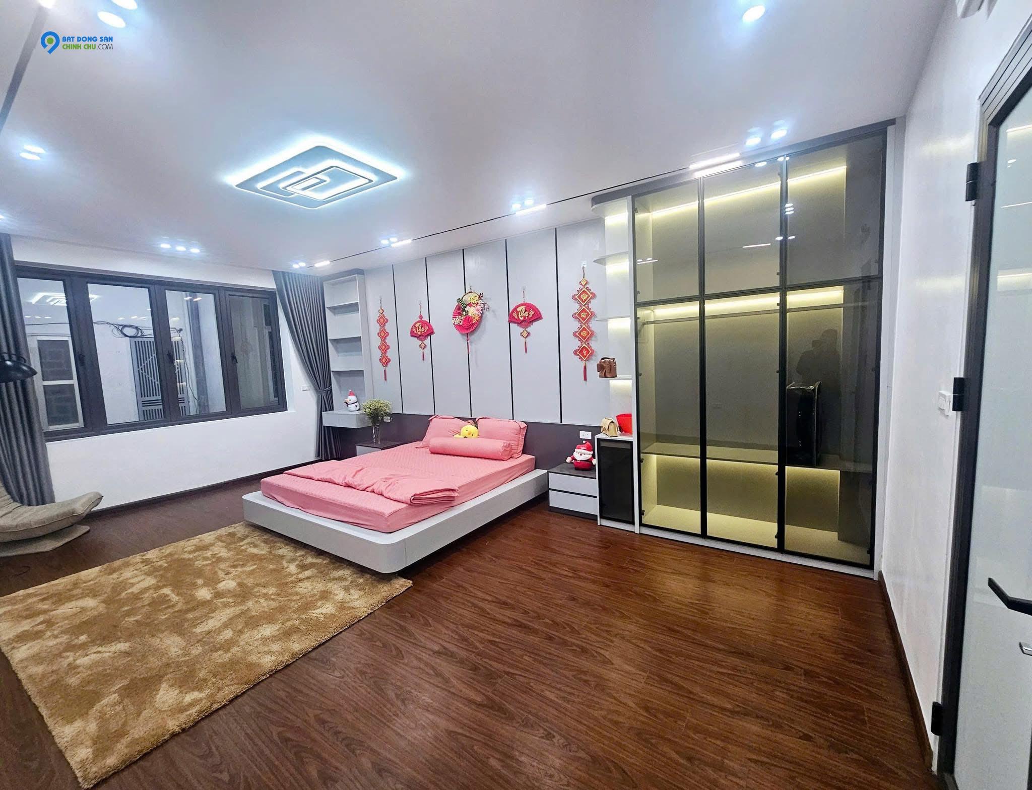 Bán căn nhà Nguyễn Đức Cảnh , Hoàng Mai , 42m2 4T giá bán 8,1 Tỷ