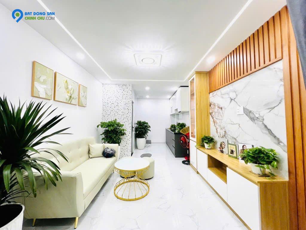 Bán nhà Thống nhất, hẻm xe hơi, 5 tầng chỉ nhỉnh 8 tỷ