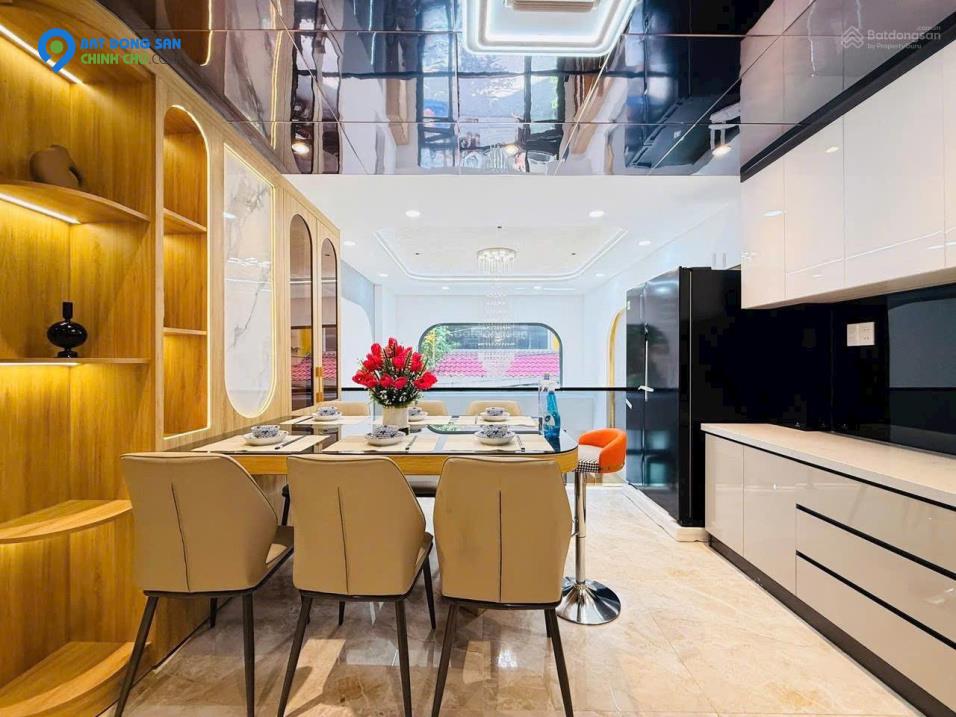 Bán nhà đẹp Hẻm VIP Quang Trung - có Thang máy - Giá bán: 8.65 tỷ Ngang 4m dài 10.68m  XD 5 Tầng