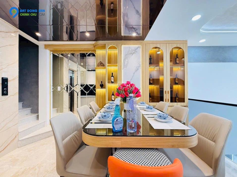 Bán nhà đẹp Hẻm VIP Quang Trung - có Thang máy - Giá bán: 8.65 tỷ Ngang 4m dài 10.68m  XD 5 Tầng