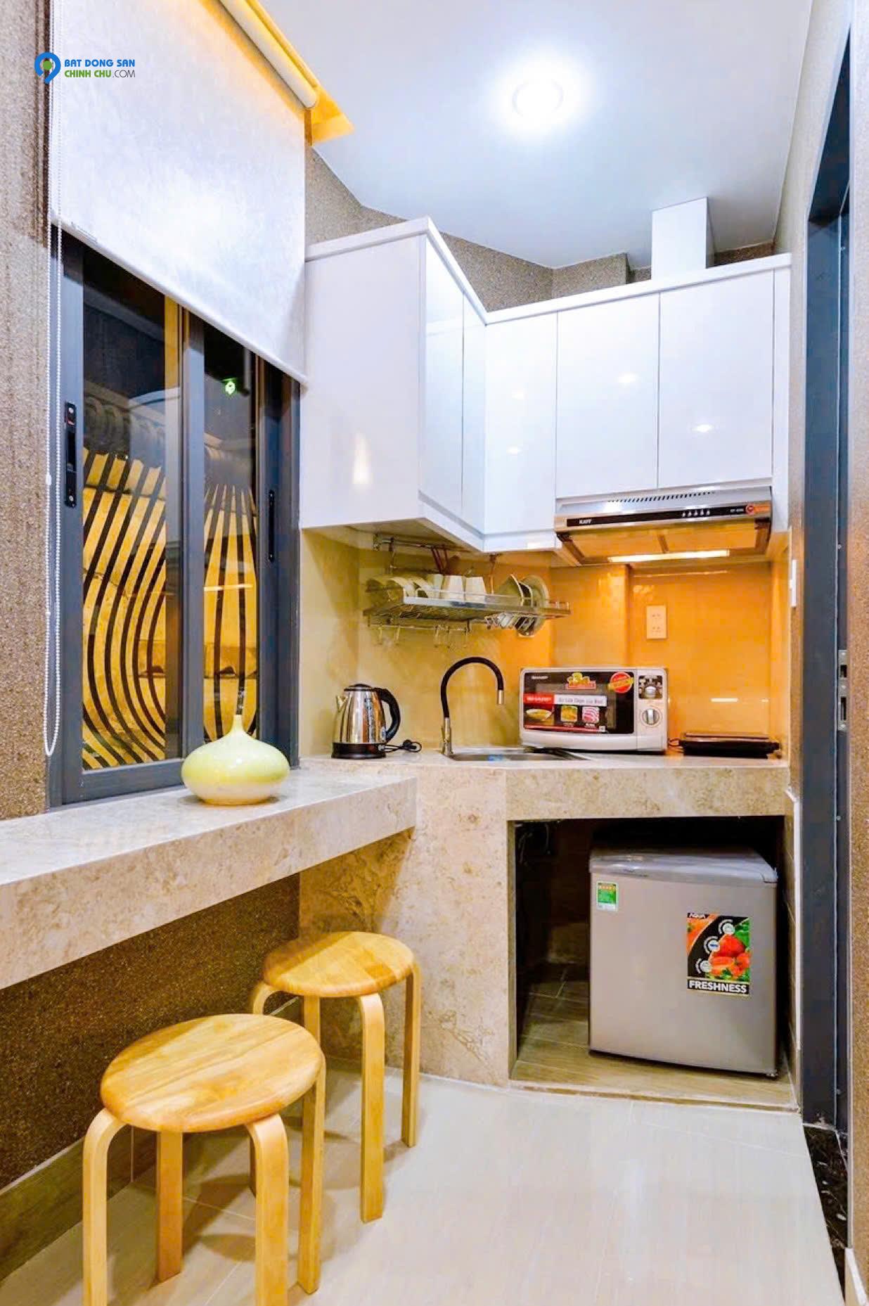 Bán nhà khu VIP Quận 1, đường Đề Thám, giá ngon 5.7 tỷ, 4.8 x 5 m