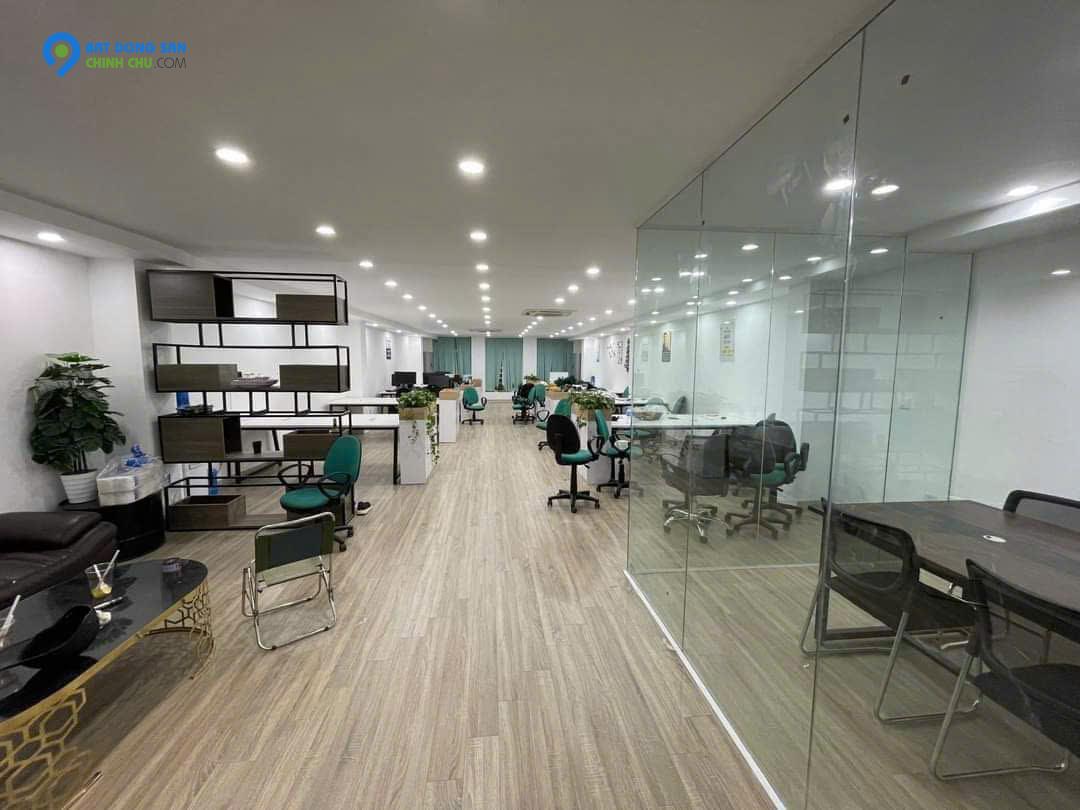 Bán nhà phân lô Lạc Long Quân - Tây Hồ DT 95m2 - MT 5m, 2 ô tô tránh, thang máy, KD tuyệt vời, gần Hồ Tây