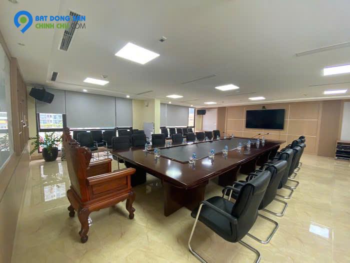 Bán nhà phân lô Lạc Long Quân - Tây Hồ DT 95m2 - MT 5m, 2 ô tô tránh, thang máy, KD tuyệt vời, gần Hồ Tây