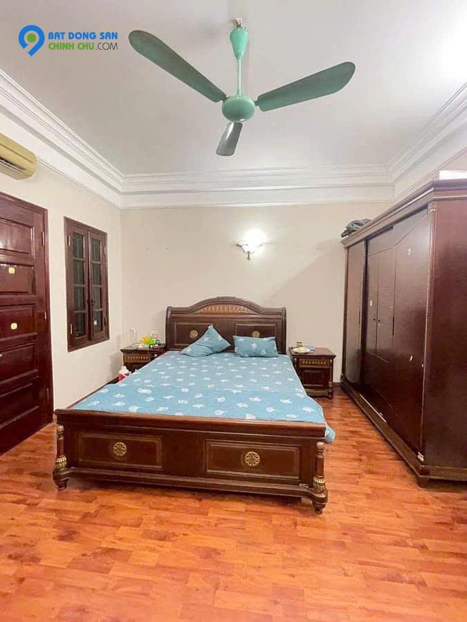 Bán nhanh nhà phố Nguyễn Khánh Toàn, Cầu Giấy, ở hoặc kinh doanh cực tốt, 62m, nhỉnh 13 tỷ