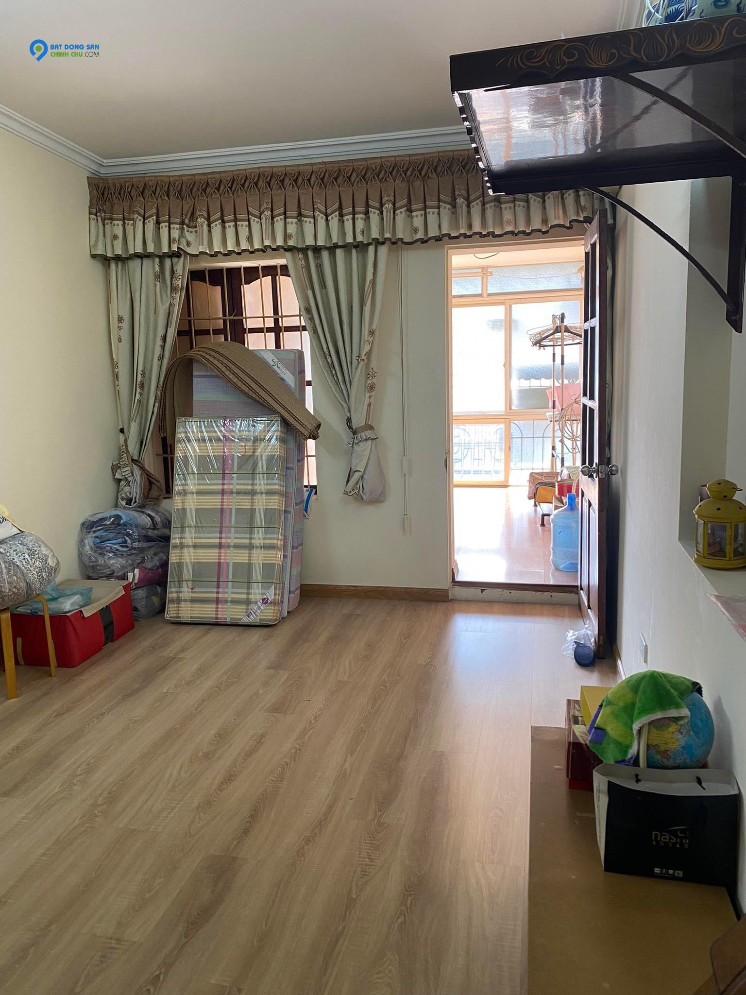 CẦN BÁN GẤP TT 8/3 - 2PN - Ô TÔ ĐỖ CẦU THANG - SÂN RỘNG - GẦN CHỢ, TRƯỜNG HỌC - GIÁ NHỈNH 800TR