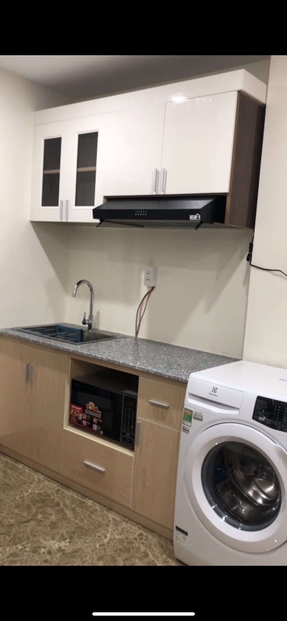 CẦN CHO THUÊ CHDV 30M2 FULL NỘI THẤT TIỆN NGHI CAO CẤP- VÀI BƯỚC RA MẶT TIỀN KHÁNH HỘI QUẬN 4-6TR/TH