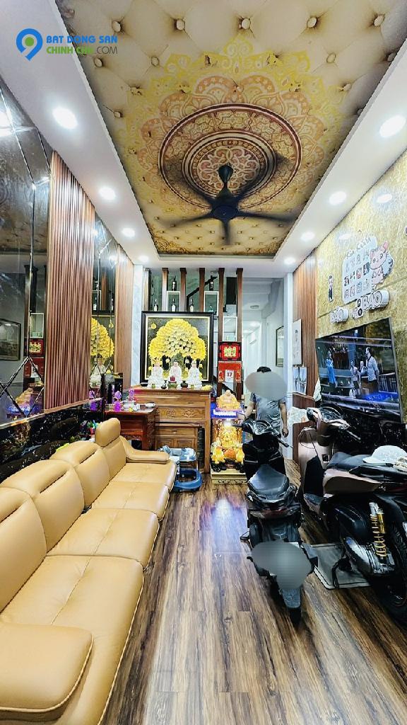 CHỦ GẤP BÁN – HẠ CÒN 7,1 TỶ NHÀ ĐẸP 5 TẦNG BTCT –  38M2 -  HẺM XE HƠI THÔNG - SÁT MẶT TIỀN HƯNG PHÚ - QUẬN 8