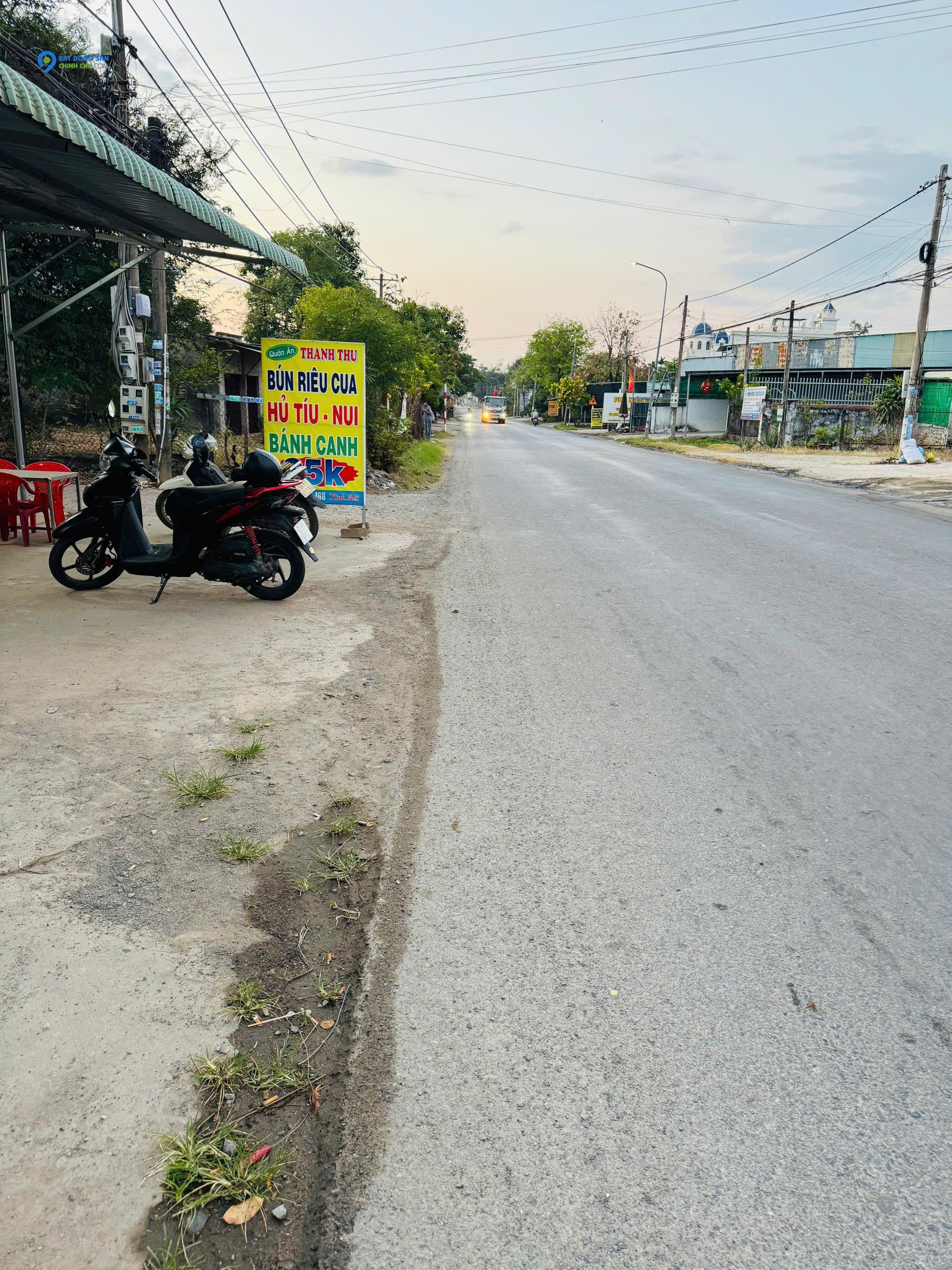 Chính chủ cần tiền bán gấp nhà mặt tiền trục chính đường 995B Châu Pha-Bà Rịa, xã Châu Pha - TP Phú Mỹ - Tỉnh BRVT
