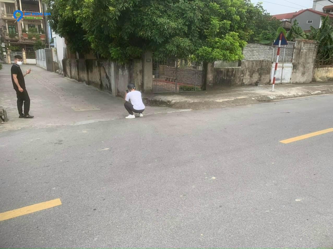 Chính chủ gửi bán lô đất 2 mặt tiền tại cổ dương tiên dương đường thông oto chạy chỉ nhỉnh 2 tỷ