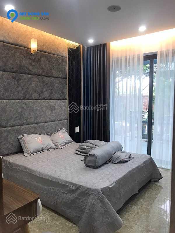 Cho thuê lâu dài nhà vườn tại Đông La 520m2. 3PN, full đồ cao cấp, 15tr/tháng, gần Tố Hữu, gần công viên, hồ điều hòa