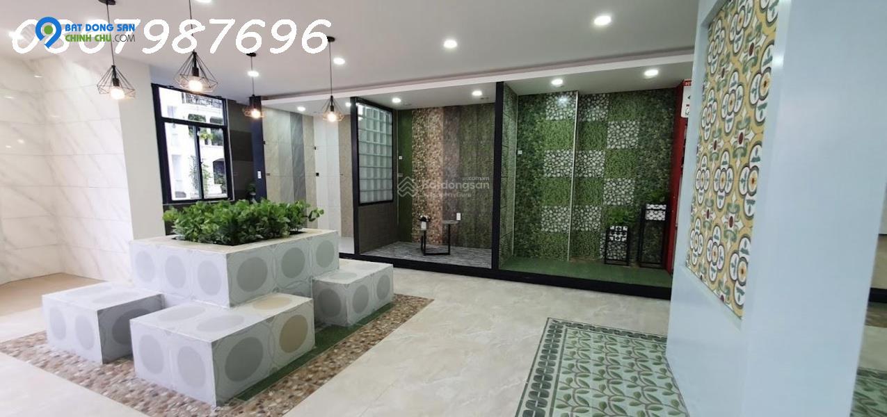 Cho thuê toà nhà đẹp 4 tầng mặt tiền Thích Quảng Đức – kinh doanh cực tốt
