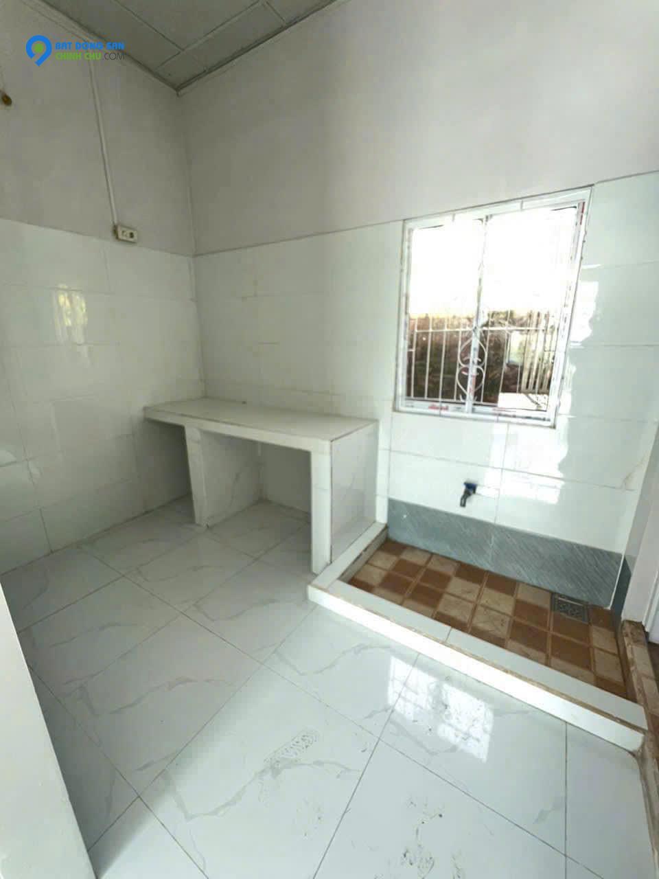 E CẦN BÁN GẤP CĂN NHÀ HẺM NGUYỄN THỊ ĐỊNH, P VĨNH HIỆP RẠCH GIÁ KIÊN GIANG. ( CÁCH CẦU NGUYỄN VĂN CỪ 800m