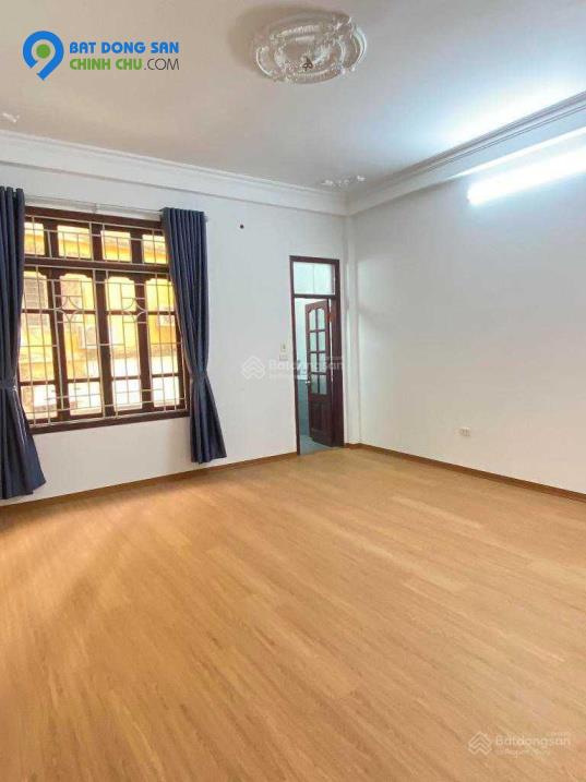 Gia đình anh Tú cần bán căn nhà phố Tây Sơn, vòng quanh, 4 tầng 1 tum, sổ trắng, 54m2 giá cực tốt