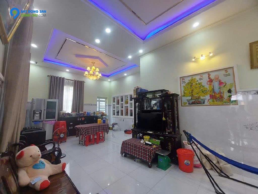 HÀNG THƠM CHỦ NGỘP GIẢM hơn 5 tỷ, BIỆT THỰ 412M2 MẶT TIỀN TRUNG TÂM TRỊ TRẤN CỦ CHI GIÁ CHỈ 16 TỶ TL cho khách thiện chí.