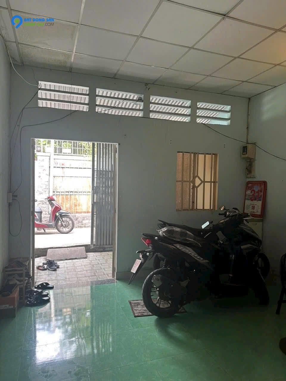 HẺM XE HƠI 5M NGAY GÒ XOÀI VÀ LIÊN KHU 8-9 - NHÀ CŨ TIỆN XÂY MỚI HOẶC CHO THUÊ GIỮ TIỀN - 68M2 CHỈ 4.2 TỶ TL