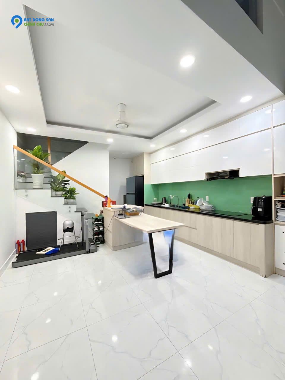 LẠC LONG QUÂN, TB – 34M2 – 5 TẦNG – HẺM 3M THÔNG – CHỈ 5.X TỶ