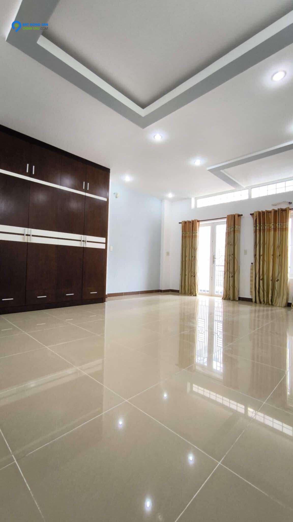 LÊ VĂN SỸ - ĐẸP NGANG 5m x 15m - XÂY 5 TẦNG - Ô TÔ ĐỂ BÊN TRONG- CHỦ XÂY TÂM HUYẾT - SẴN 5PN MASTER + 1P - TIỆN LÀM CHDV CAO CẤP / VĂN PHÒNG.