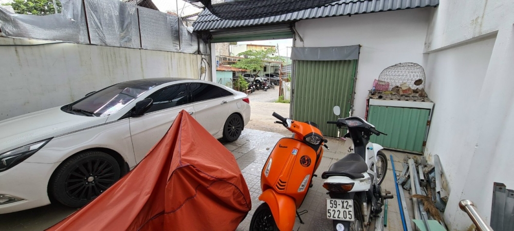 MẶT TIỀN KINH DOANH ĐA NGÀNH, SÁT TL 10, GẦN CHỢ BÀ HOM, 6PHUT QUA TÊN LỬA, NGANG KHỦNG 6.5M, NHÀ 2TẦNG 6.5x49M, NHỈNH 6TỶ.