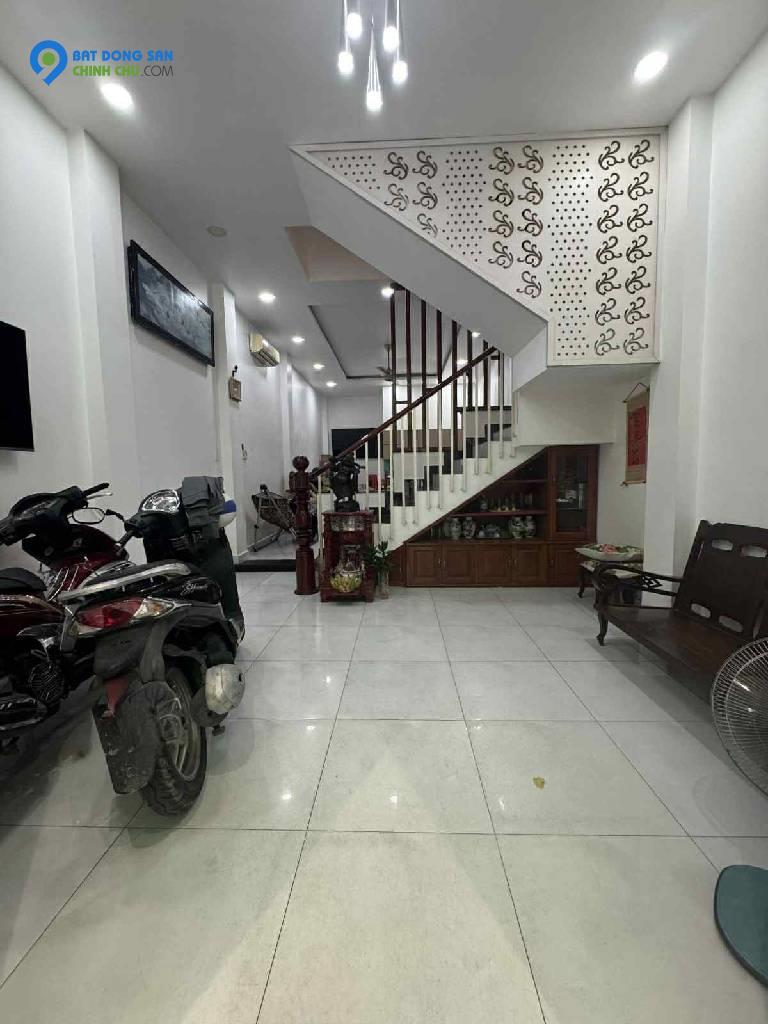 NGAY VÒNG XOAY PHÚ LÂM - HẺM XE HƠI THÔNG, GẦN MT ĐƯỜNG BÀ HOM, NHÀ 4 TẦNG ĐÚC KIÊN CỐ - NHỈNH 7 TỶ