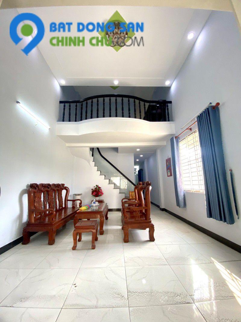 NHÀ 2 TẦNG ĐÚC MẶT TIỀN PHẠM THỊ GIÂY VÀI BƯỚC CHÂN - HẺM XE TẢI QUAY ĐẦU - GIÁP QUẬN 12 - GIÁ NHỈNH 3 TỶ