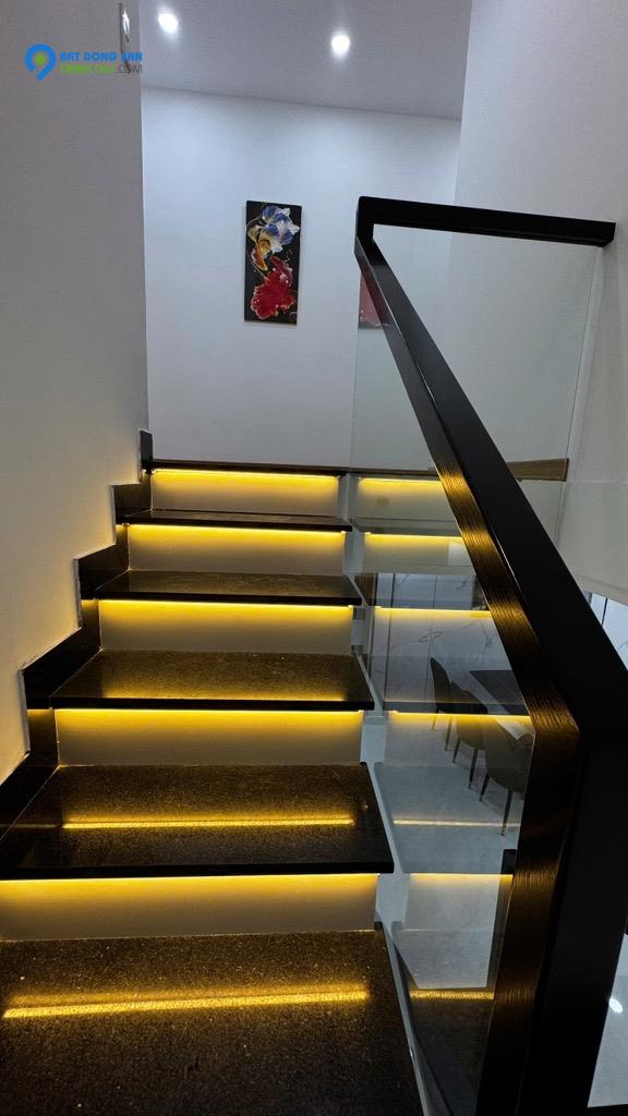 NHÀ 2 TẦNG MỚI ĐẸP – GẦN 100M² – XE HƠI TỚI NHÀ – FULL NỘI THẤT – TÂN THỚI NHẤT, Q12 - 5.99 Tỉ