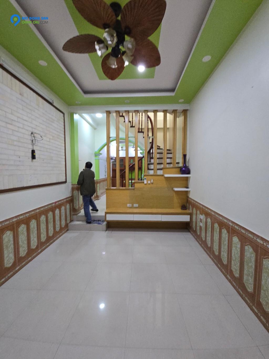 NHÀ ĐẸP GIÁ TỐT KIM GIANG 57M2 - Ô TÔ - NGÕ THÔNG - CHỈ NHỈNH 8 TỶ