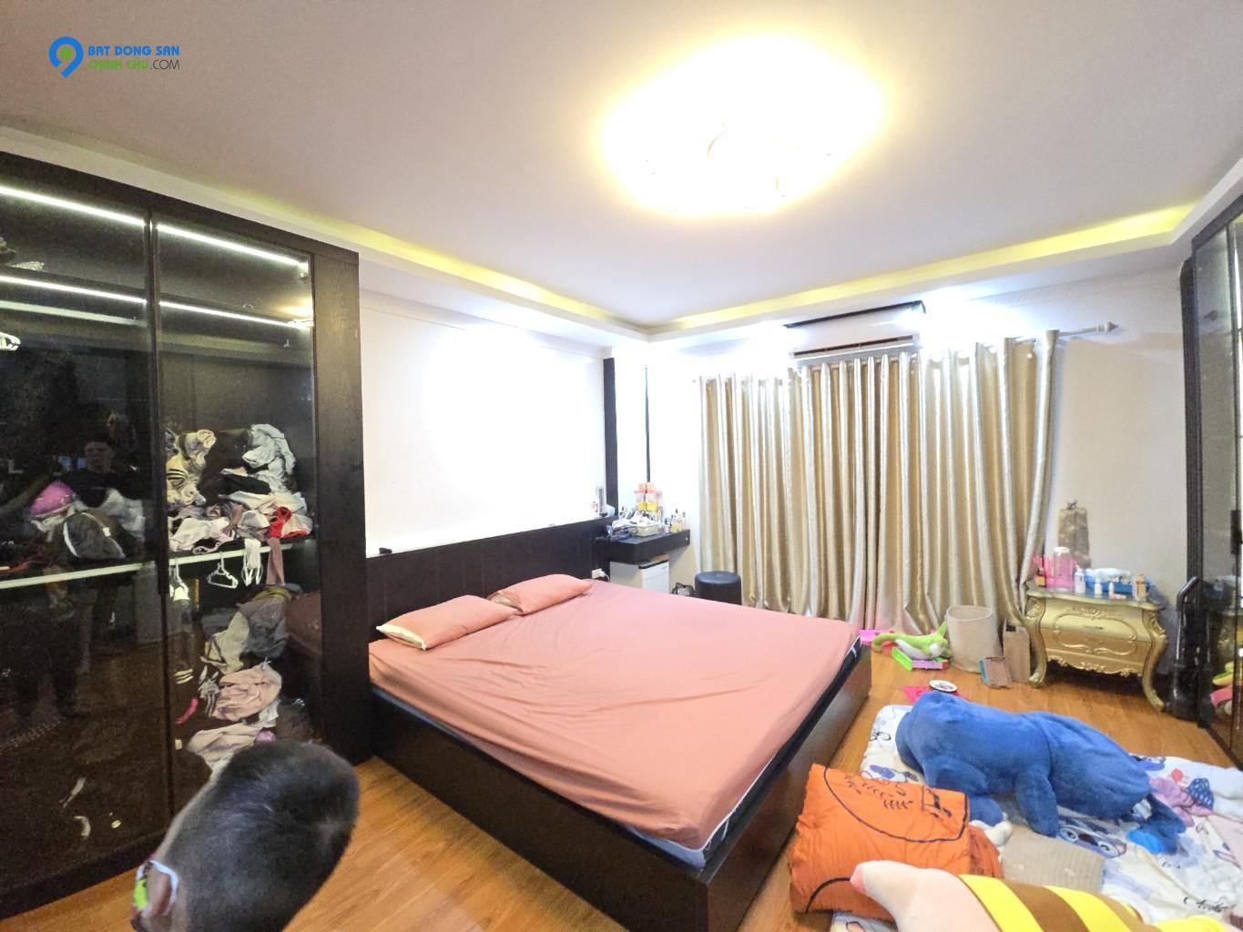 NHÀ ĐẸP THẠCH BÀN - AEON MALL - Ô TÔ ĐỖ CỬA - TẶNG NỘI THẤT 500TR - CHỈ HƠN 5 TỶ