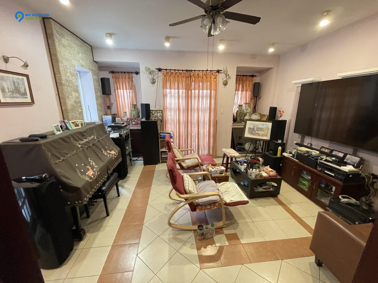 NHÀ HẦM 3 LẦU - VỊ TRÍ KINH DOANH SẦM UẤT - ĐƯỜNG SỐ 47, TÂN QUY, QUẬN 7