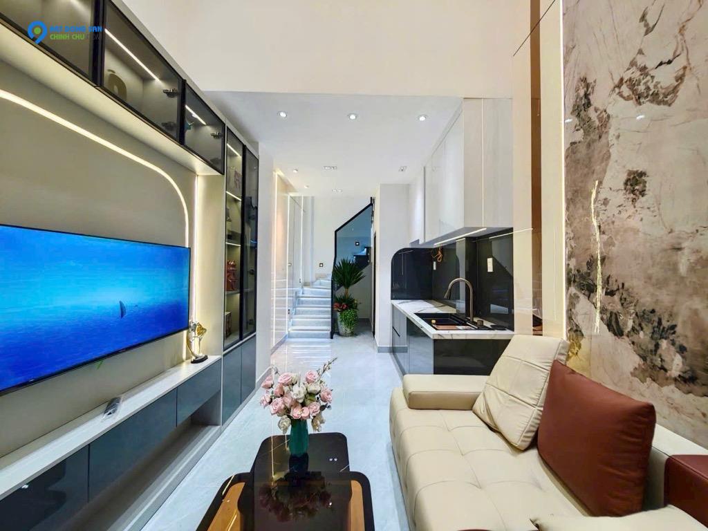 NHÀ QUẬN 3 - VỊ TRÍ ĐẸP, HẺM 4M THÔNG - 3PN, SỔ HỒNG RIÊNG - CHỈ 5.7 TỶ