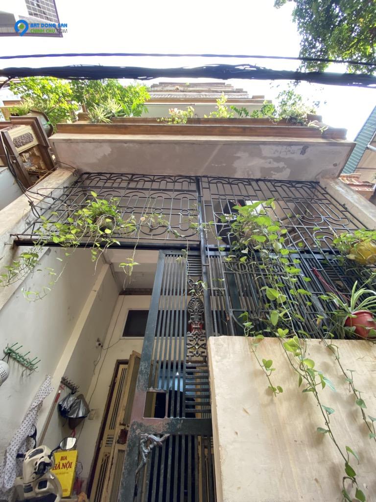 NHÀ TRUNG TÂM CẦU GIẤY GẦN PHỐ - VỊ TRÍ ĐẸP 50M RA PHỐ - NGÕ BA GÁC _ 5 TẦNG 6 NGỦ– 47M2 – 12 TỶ