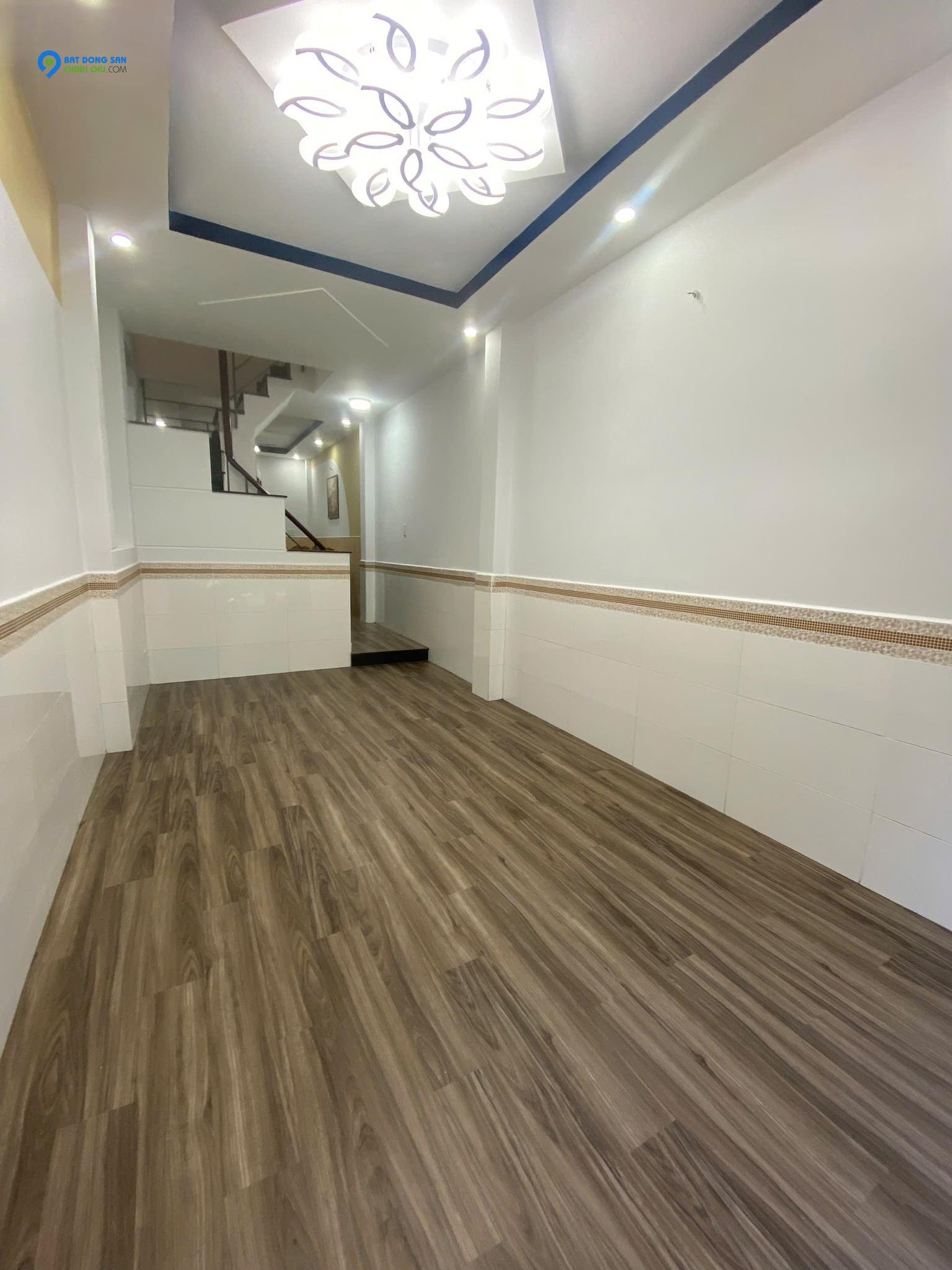 NHÀ TRUNG TÂM QUẬN 10 – CMT8 – HẺM XE HƠI – 4 TẦNG CHỈ 3 TỶ 99