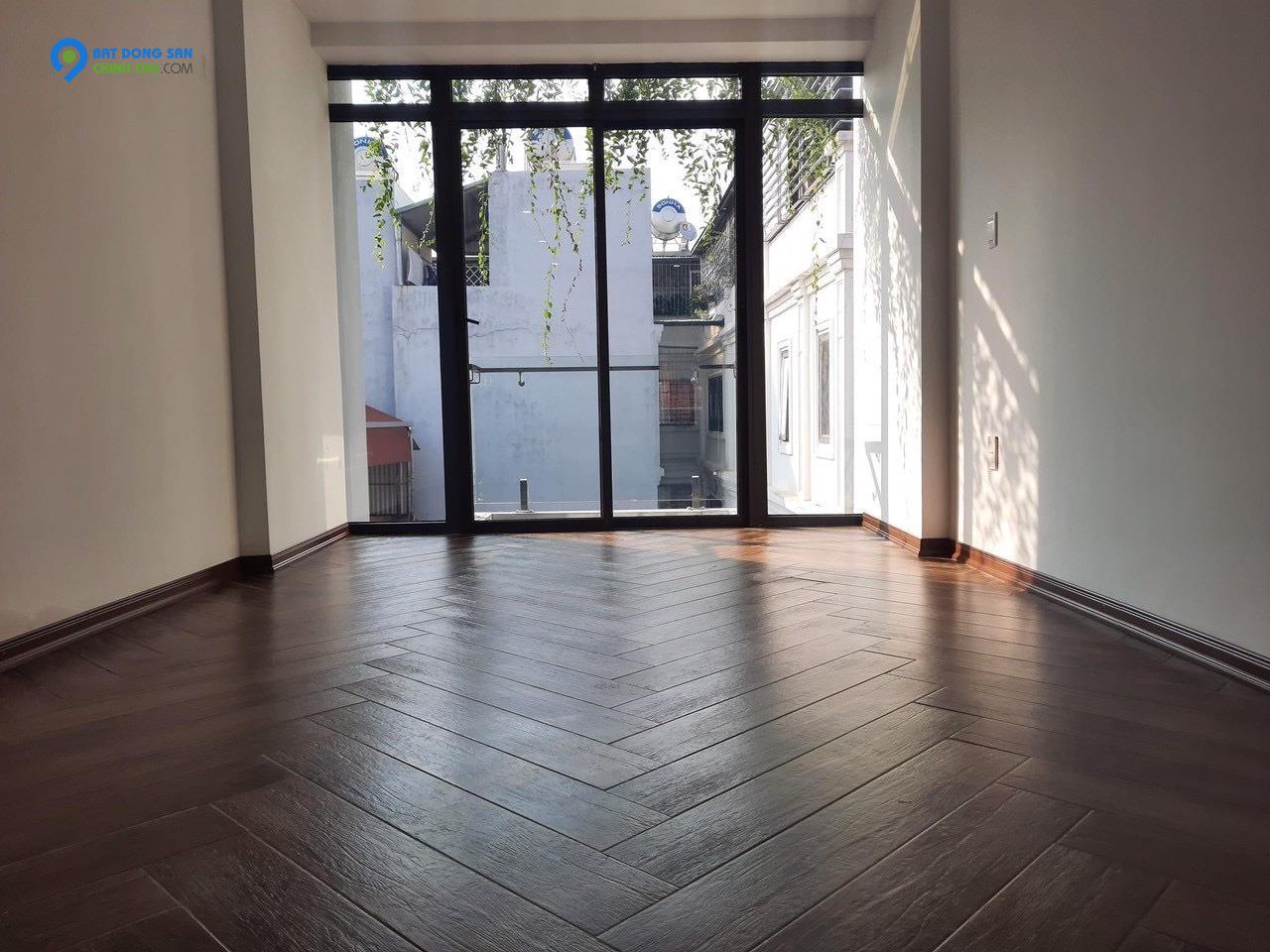 Ngõ ô tô phân lô nhà trải thảm nhựa mới, khu dân cư cao cấp 5 tầng chỉ nhỉnh 6 tỷ lh 0903218659