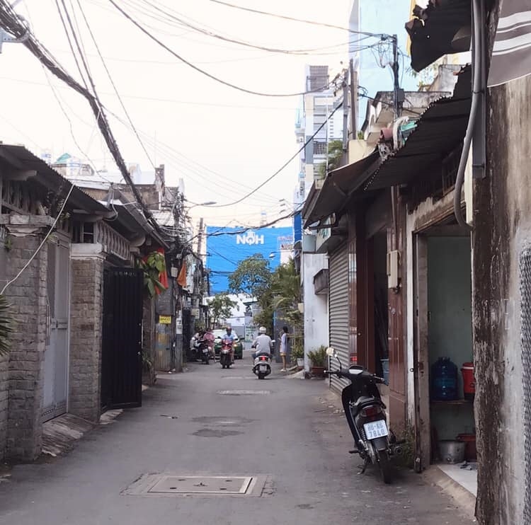 Nhà (4m.15m)*4 Tầng-HXT-Hương Lộ 2-cho thuê 8tr/th-Giá hơn 5 tỷ.