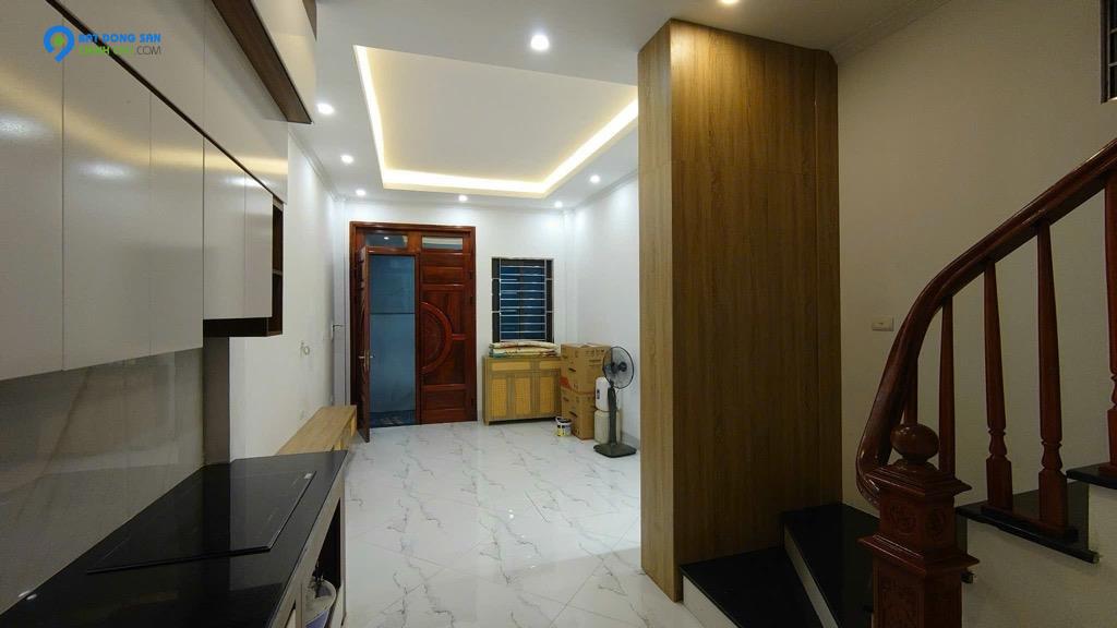 Nhà An Dương Vương, 32m2 x 5 tầng , Giá 5,75 Tỷ, Ô Tô